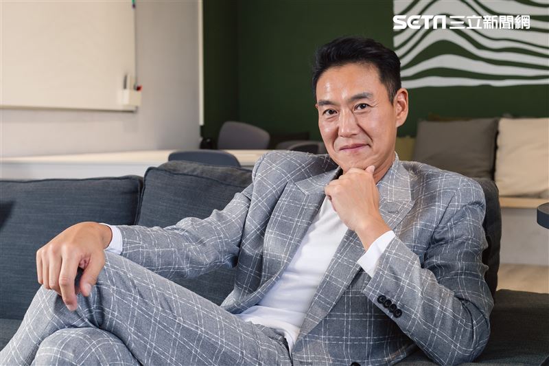 加賀美智久三立新聞網專訪。（圖／記者楊澍攝影）