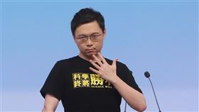 黃士修、邱威傑（呱吉）（圖／中選會提供）