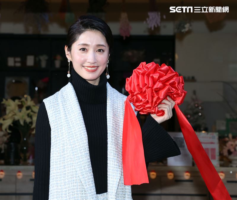 田中千繪出席窩好居家禮品複合式咖啡開幕，思念家鄉父母親但疫情打亂她的行程。（記者邱榮吉/攝影）