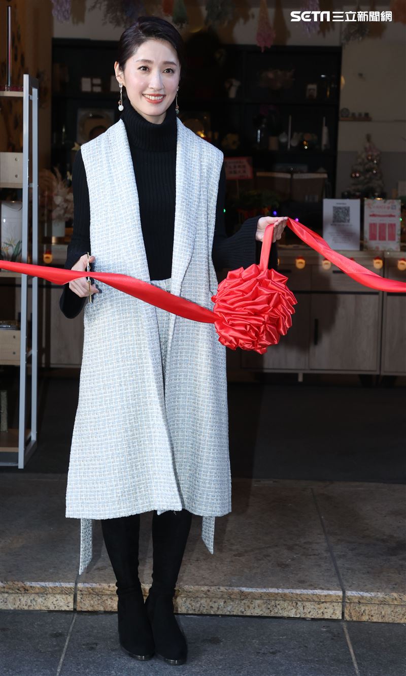 田中千繪出席窩好居家禮品複合式咖啡開幕，思念家鄉父母親但疫情打亂她的行程。（記者邱榮吉/攝影）