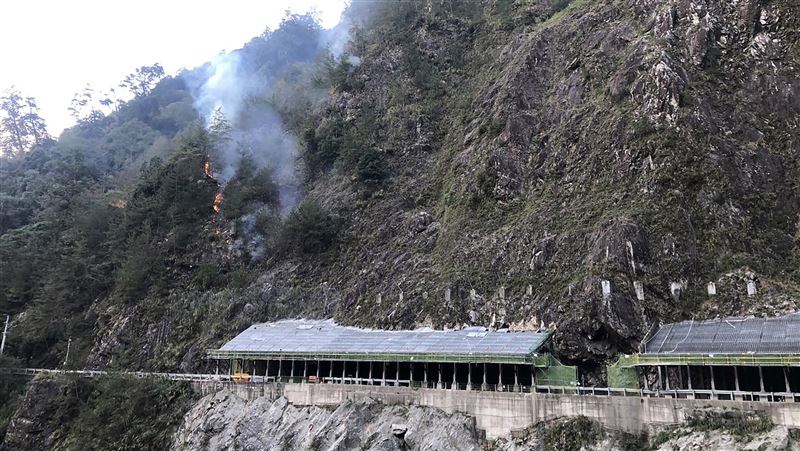 中橫便道火燒山！　道路緊急封閉