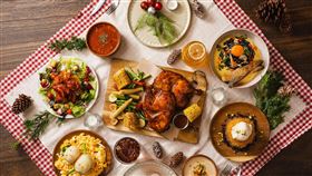貳樓新花樣，推出全新2021聖誕大餐。（圖／品牌提供）