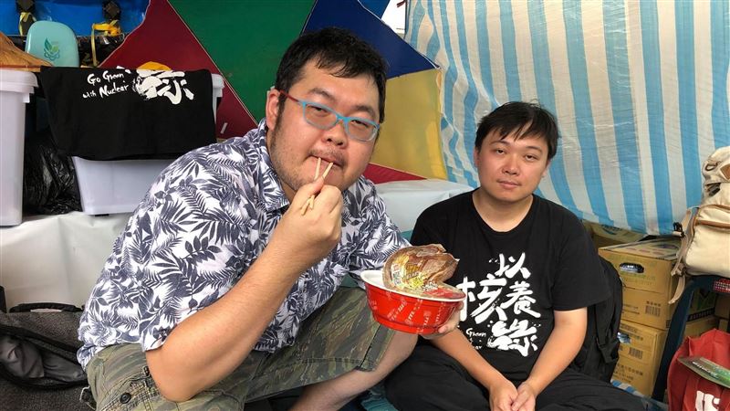黃士修絕食律師笑：四叉貓會不會又去