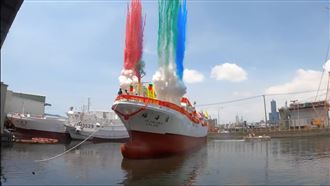 福海順新船開箱！四百噸巨船下水儀式