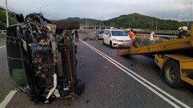 ▲國道1號五楊高架9月間發生3車連撞車禍，造成1死2傷，檢方今依法起訴3名駕駛。（圖／CTWANT）