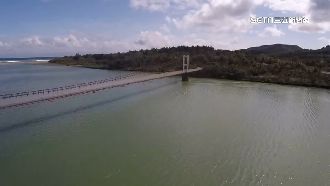 港口吊橋擠百人　民憂：鋼索生鏽恐斷