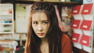 安心亞扮檳榔西施　獻首次破尺度演出