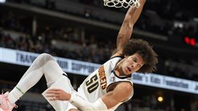 ▲戈登（Aaron Gordon）晃開斷手爆扣。（圖／美聯社／達志影像）