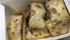 鮪魚蛋餅要50元！台中男崩潰：太扯（圖／翻攝自PTT）