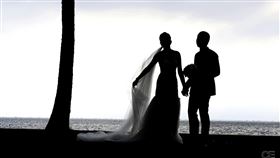 婚禮
https://www.flickr.com/photos/carloerbalingit/5406590609/in/photolist-9eLc2t-8A8UbE-8A8HhE-2wG4JS-38seva-6EGQK-angntk-2wKUBo-y11fC-9kgyr1-d3fHQ-2wG4Jh-2wKW1d-kAcFfE-8A94Mm-8A5YND-8A5Yyx-4JJd4f-8A5V