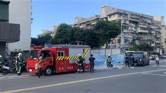 萬華工地疑被放炸彈　警追神秘黑衣人