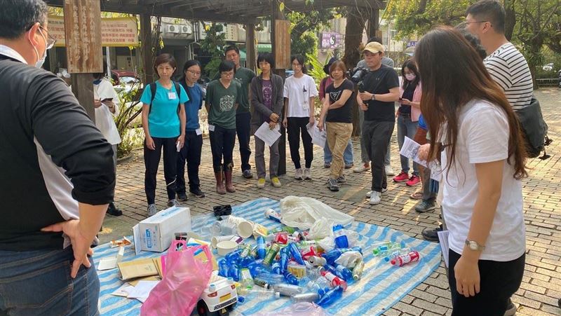 河川在哭泣！川廢調查：逾7成是塑膠