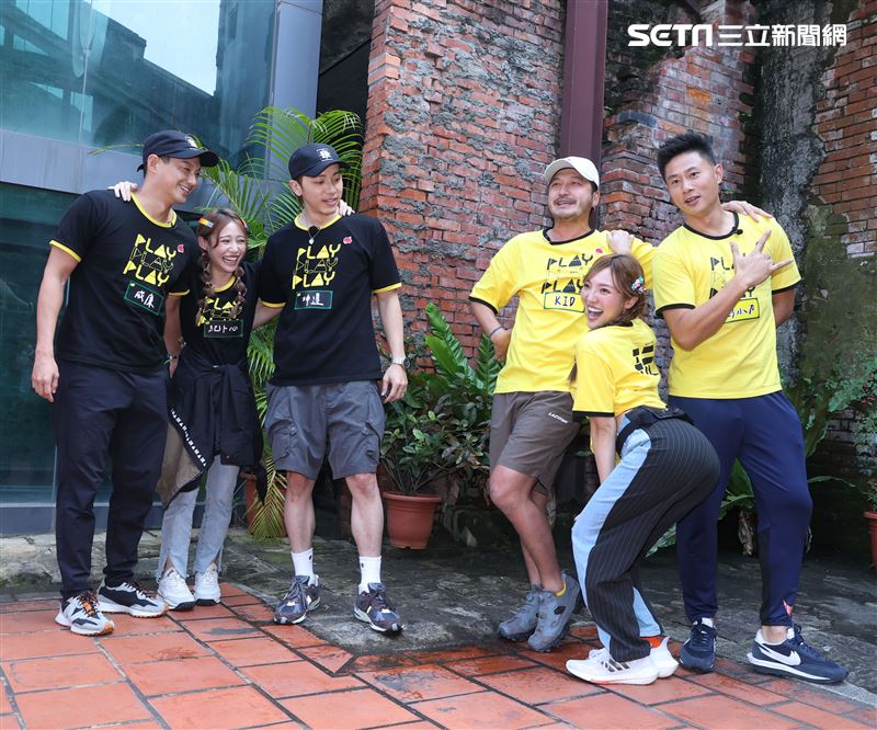 吳宗憲 KID、坤達、小刀、威廉、何美、紀卜心邀請台北市是黃珊珊副市長參加出席「綜藝玩很大」全新企劃。（記者邱榮吉/攝影）