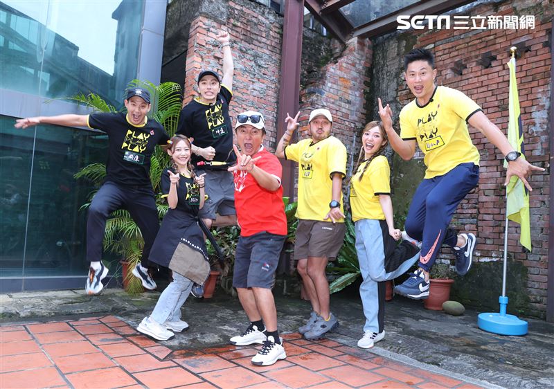 吳宗憲 KID、坤達、小刀、威廉、何美、紀卜心邀請台北市是黃珊珊副市長參加出席「綜藝玩很大」全新企劃。（記者邱榮吉/攝影）