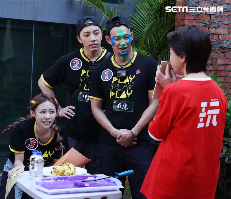 吳宗憲 KID、坤達、小刀、威廉、何美、紀卜心邀請台北市是黃珊珊副市長參加出席「綜藝玩很大」全新企劃。（記者邱榮吉/攝影）