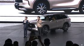 王力宏離婚後首度現身。（圖／翻攝自微博直播）