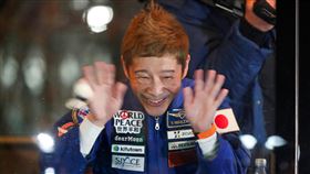 日本時尚大亨前澤友作登上外太空，甚至還致電給孫正義。(圖／路透社／達志影像)
