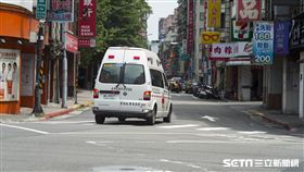 ambulance(記者陳弋攝影)