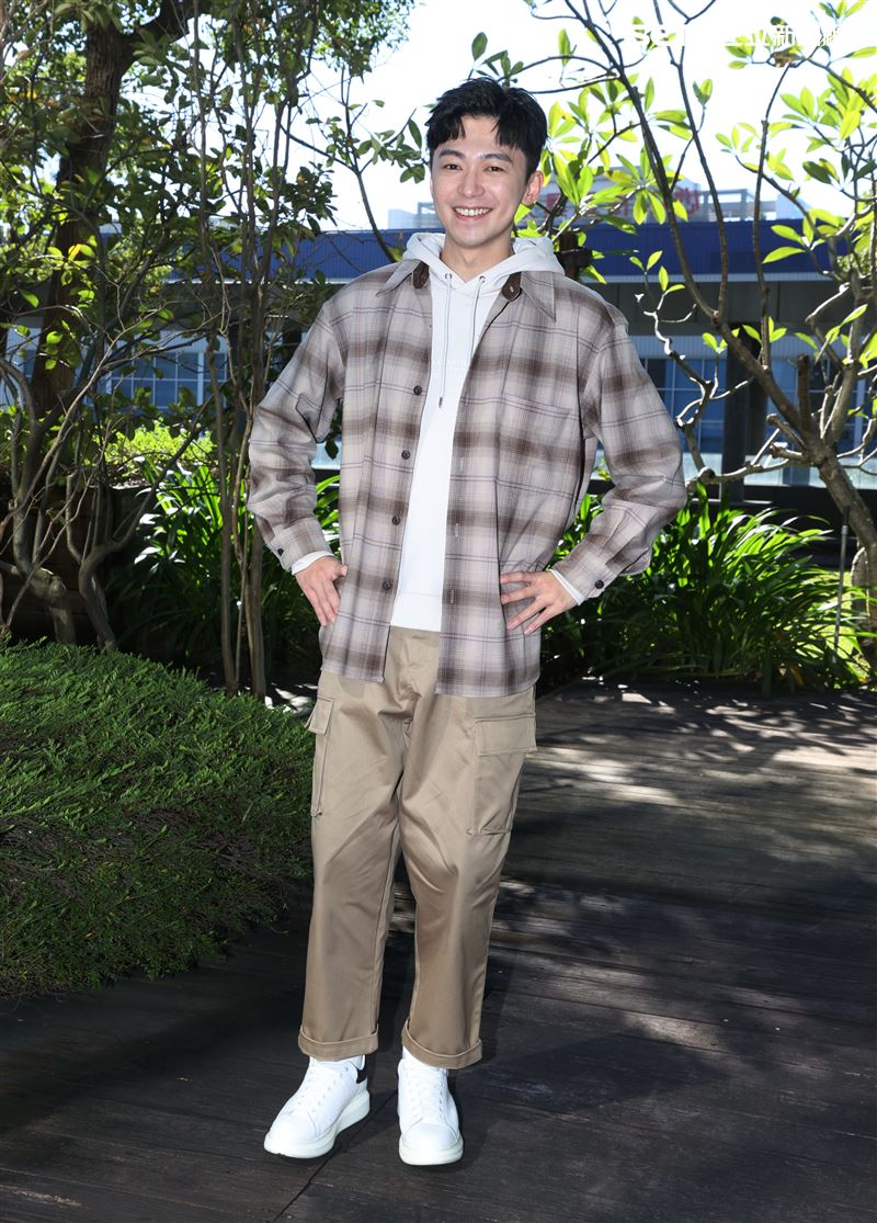 「屋簷下」陳玹宇三立新聞網專訪。（記者邱榮吉/攝影）