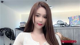 娜美本人！大馬女神逆天8字腰　超狂曲線老粉嗨：太立體周甄娜（Jenna）。ＩＧ