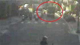 新北市,蘆洲,車禍,女童,過馬路,腦震盪