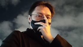 公投前不少人接到黃士修的電話錄音拜票，質疑他怎能有如此龐大的經費，但黃士修則說，他只花了200萬元。（圖／翻攝自黃士修臉書）