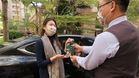 ▲和運聖誕特派專車（圖／和運提供） 