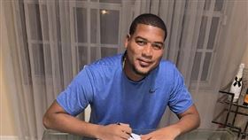 ▲Ivan Nova加盟韓國職棒SSG登陸者。（圖／SSG登陸者球團提供）