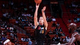 ▲「阿舍哥」羅賓森（Duncan Robinson）單場投進6顆三分球。（圖／翻攝自熱火推特）