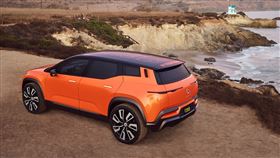 ▲Fisker Ocean電動車裝配太陽能車頂。（圖／翻攝Fisker網站）