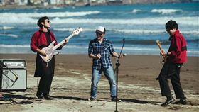 拍謝少年、濁水溪公社主唱小柯/拍謝少年提供