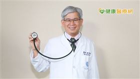 歐宴泉醫師強調，達文西手臂具有傷口小與穩定性高特性，手術時可以精準切除腫瘤，大幅降低傷害正常組織風險，成功保留性功能與排尿正常機會非常高，如果再加上精準麻醉OMT，能讓手術安全更加有保障。