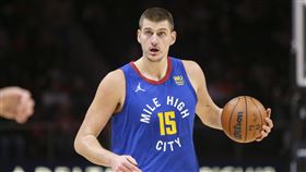 ▲約基奇（Nikola Jokic）妙傳騙到攝影機。（圖／路透社／達志影像）