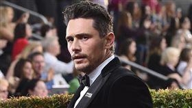 ▲詹姆斯法蘭科奪下金球獎視帝。（圖／翻攝自推特）