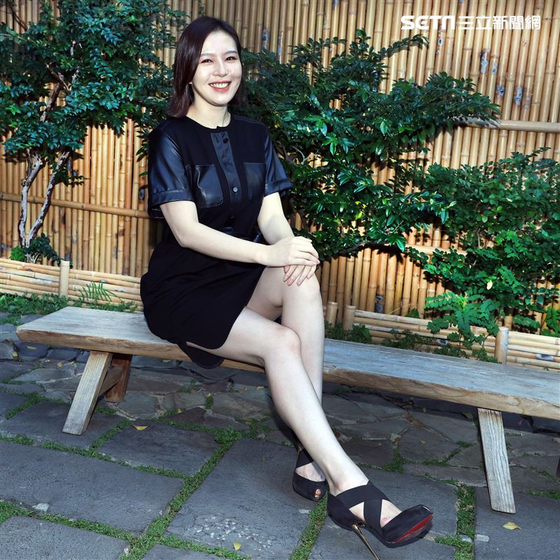 劉品言三立新聞網專訪。（記者邱榮吉/攝影）