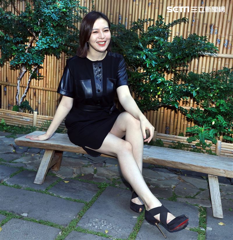 劉品言三立新聞網專訪。（記者邱榮吉/攝影）