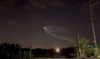 神秘光球劃過台南夜空！國防部回應了