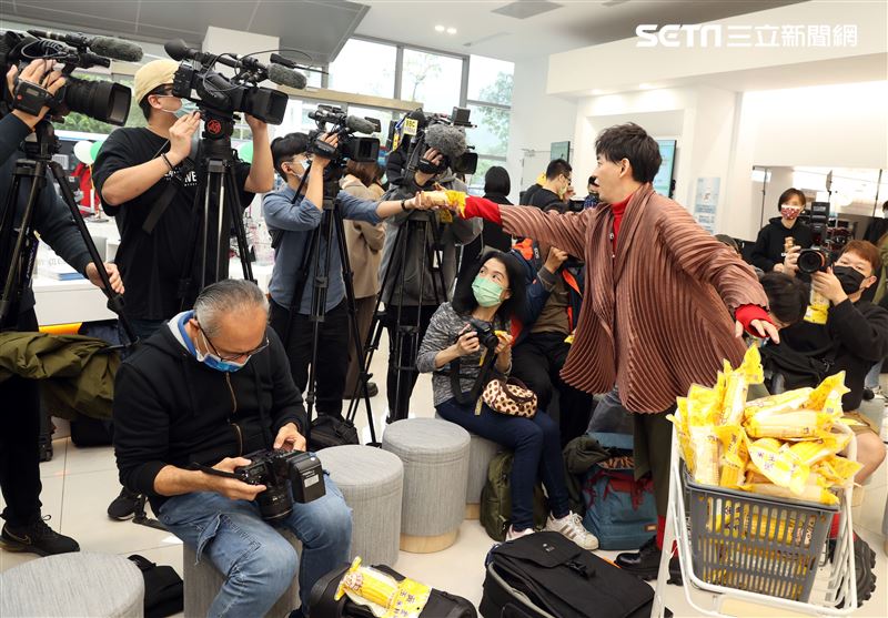 黃子佼平安夜音樂會。（記者邱榮吉/攝影）