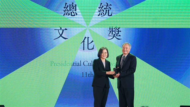 文總操刀首支紀錄片