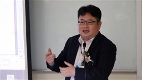 矢板明夫，（圖／翻攝自矢板明夫俱樂部 Yaita Akio，臉書）