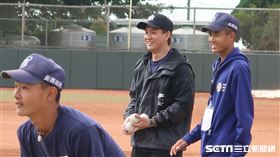 張閔勛參加棒球營活動。（圖／記者王怡翔攝影）