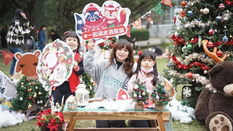 一起頑皮過聖誕！來跟可愛動物開派對