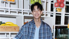 「屋簷下」盧彥澤三立新聞網專訪。（記者邱榮吉/攝影）