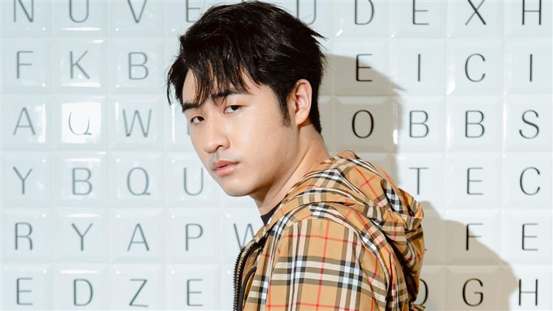 鹿希派吸大麻菸遭逮　憲哥求法官重判