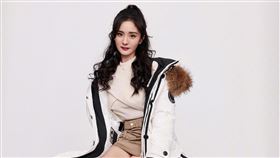 （圖／翻攝自嘉行楊冪工作室微博）