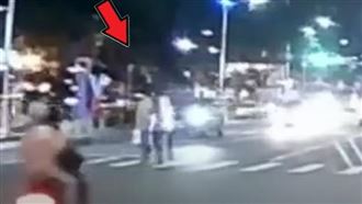 酒駕撞飛一家四口　母肉身護女影片曝