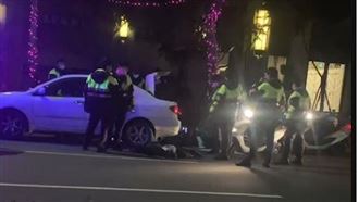 他被4煞狂電…剛被擄走警方到場救援