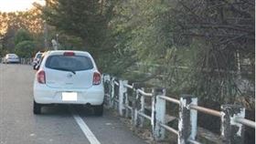 ▲白線停車因沒確認是否為「15公分」寬的道路邊線而吃上罰單。（圖／交通部公路總局提供）