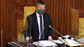 立法院三讀通過數位發展部組織法立法院會28日三讀通過數位發展部組織法，明定其掌理的10大事項，包括國家數位發展政策、通訊傳播與數位資源的規劃、推動，及數位科技應用與創新發展環境的建構等。圖為立法院副院長蔡其昌敲槌通過。中央社記者王飛華攝  110年12月28日