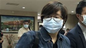 ▲楊蕙如赴台北地方法院出庭，面對媒體追問，一貫不做回答。（圖／記者楊佩琪攝）